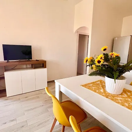 Il Girasole House *